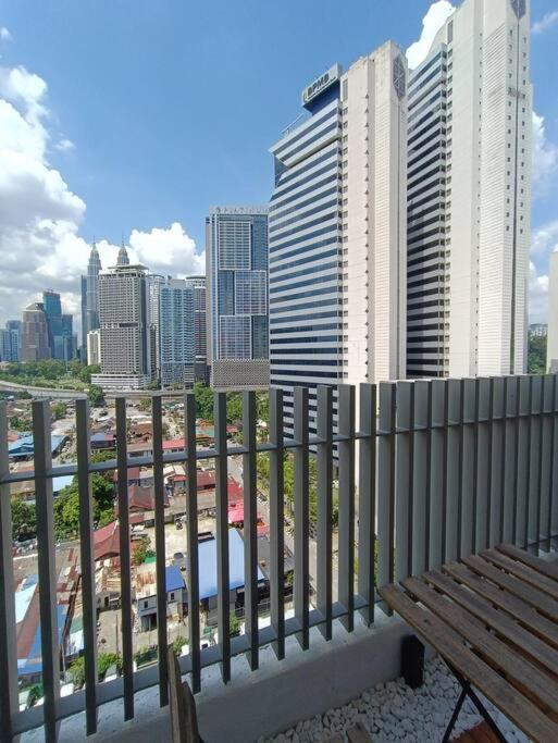 Pangsapuri Col 93a 2queen Bed Balcony Klcc View Family